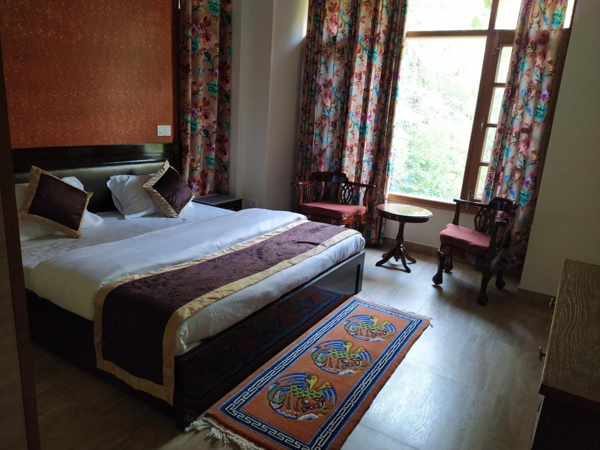 Delek Khangzang Bed And Breakfast Shimla Exterior photo